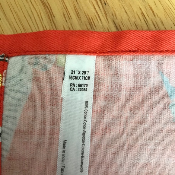 New “Lords of Leaping” ANTHROPOLGIE Christmas Dishtowel - Picture 4 of 6